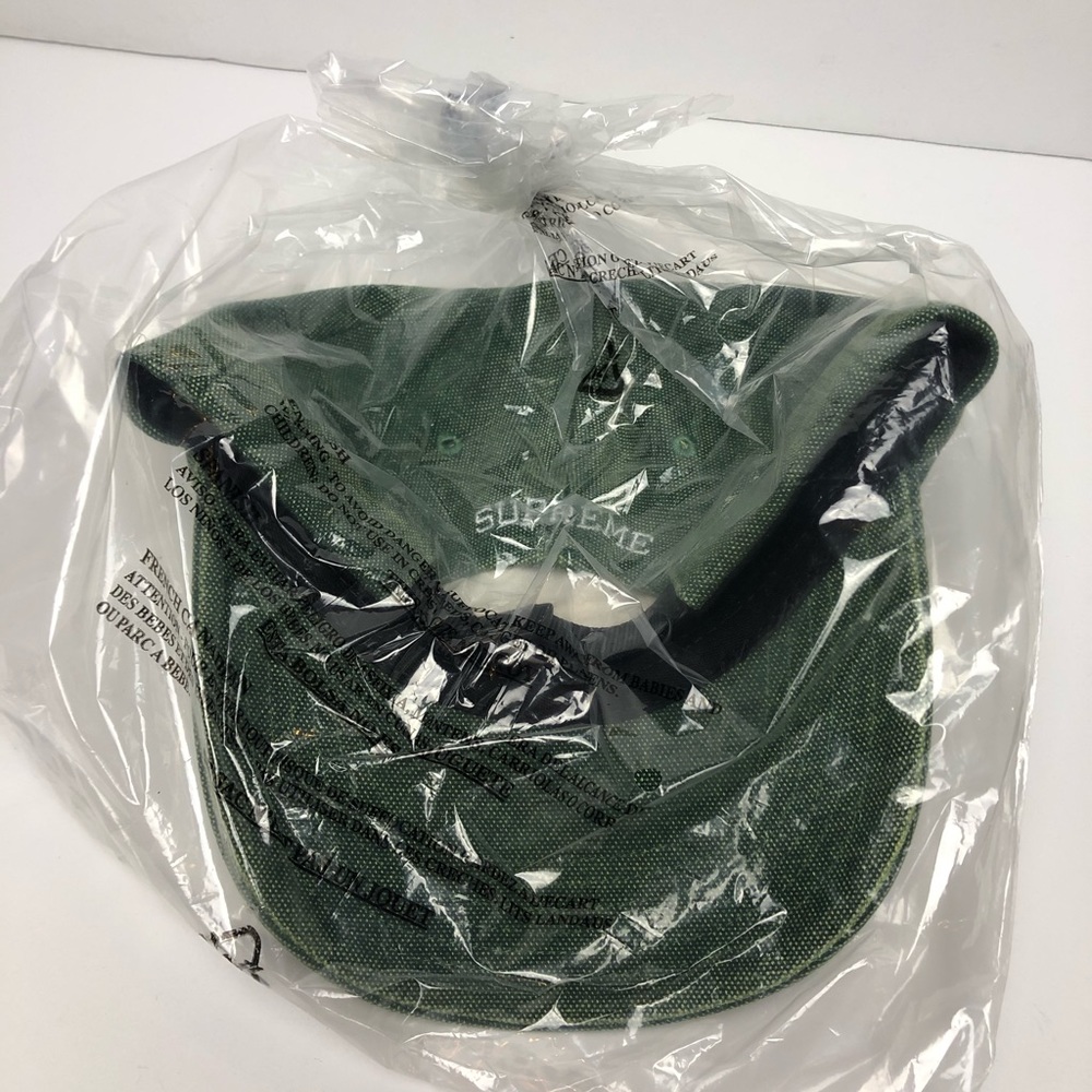 Supreme hat - Picture 3 of 3